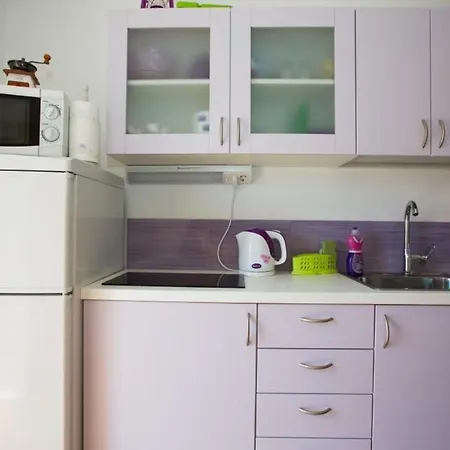 شقة Gugily- Single With Shared Bathroom