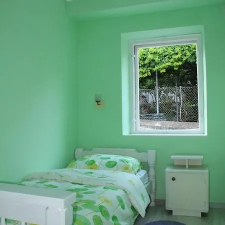 Appartement Gugily- Single With Shared Bathroom *